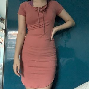 🦋Muted pink stretchy bodycon dress with lace up